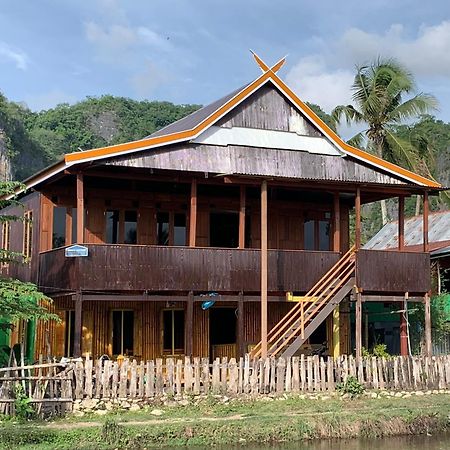 Nasrul House Homestay For Backpackers Maros Exteriör bild